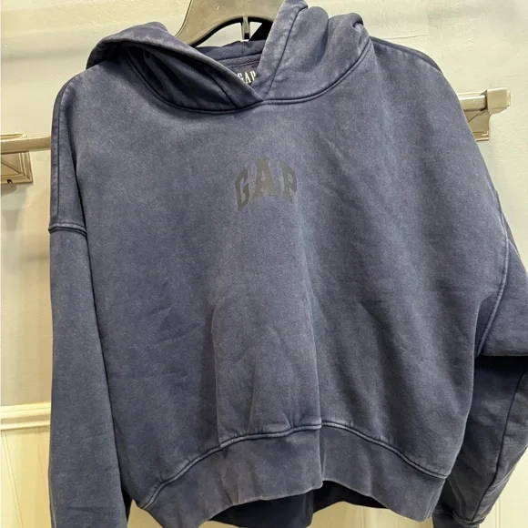 GAP Charcoal Gray Petite Hoodie - Picture 1 of 9